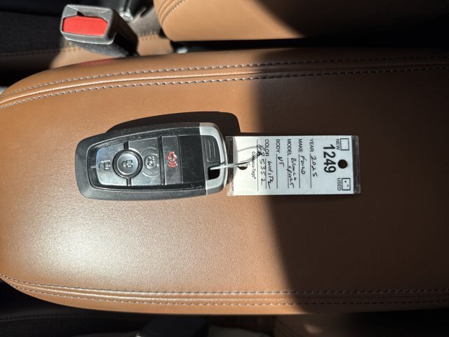 Certified 2025 Ford Bronco Sport Outer Banks w/ Outer Banks Tech Package+ AWD/4WD image 22