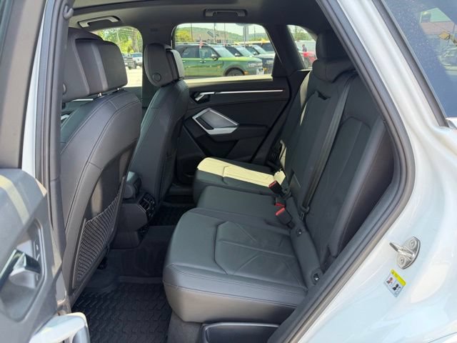 Used 2021 Audi Q3 2.0T Premium w/ Convenience Package AWD/4WD image 18