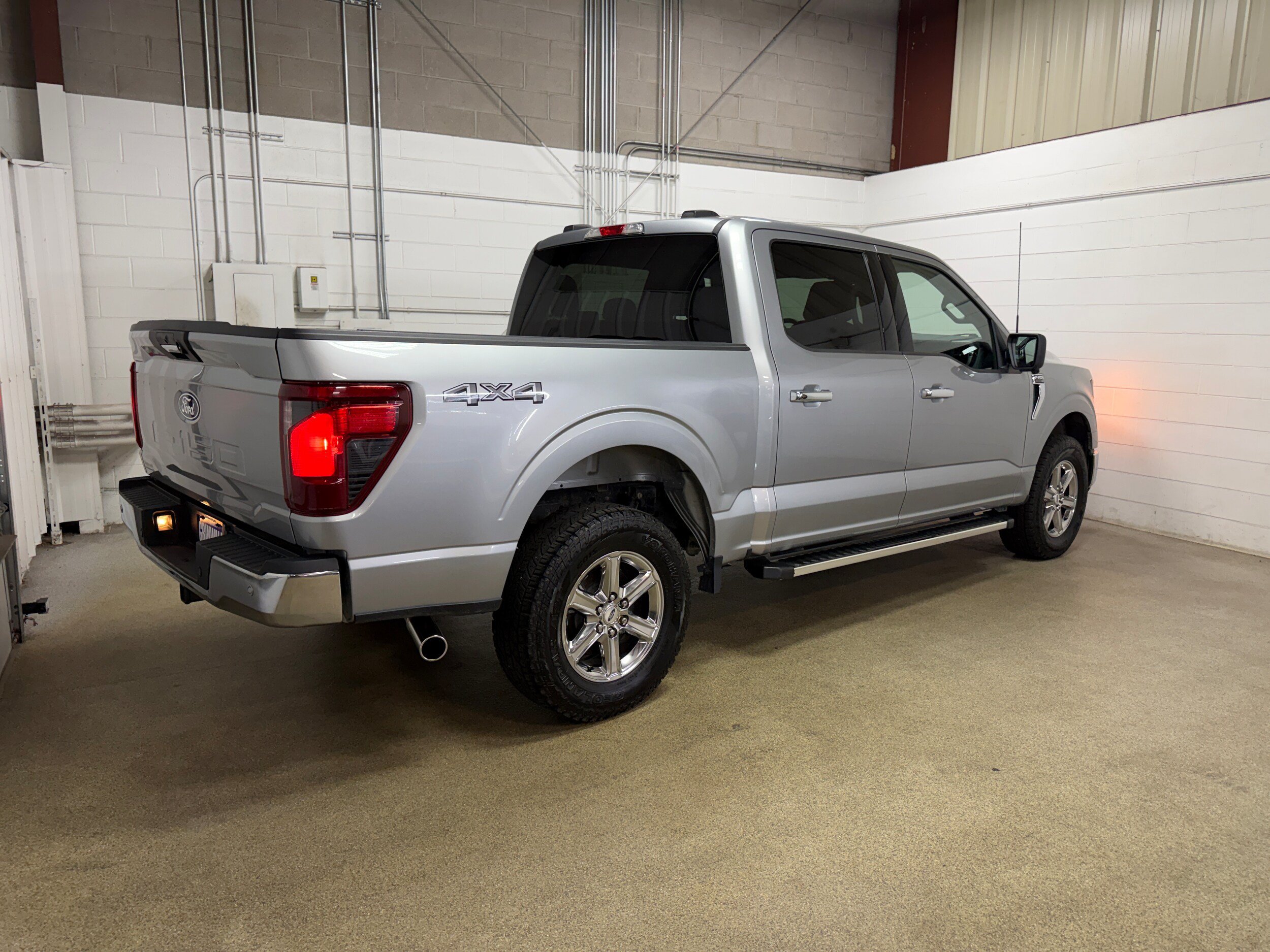 Certified 2024 Ford F150 XLT AWD/4WD image 9