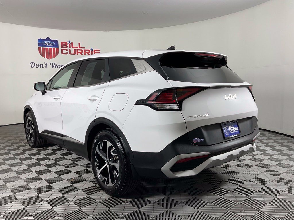 Used 2023 Kia Sportage EX FWD image 5
