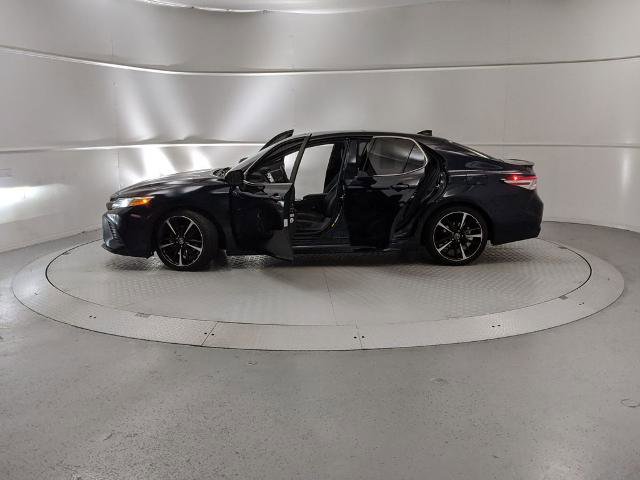 Used 2020 Toyota Camry XSE image 11