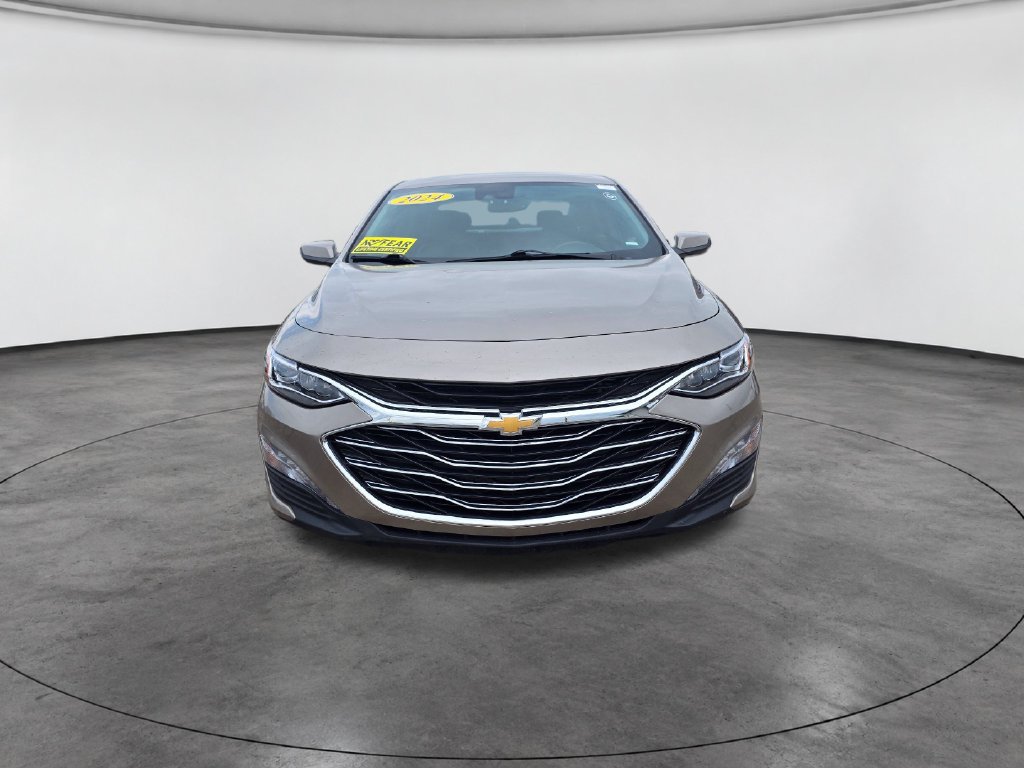 Used 2024 Chevrolet Malibu LT FWD image 2