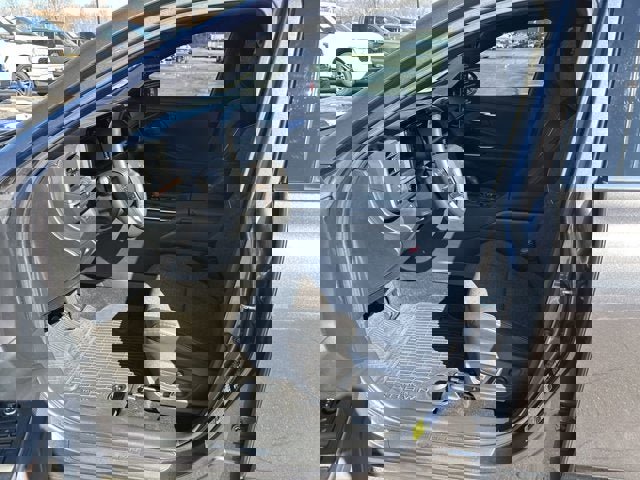 Used 2023 Toyota Crown Limited image 12