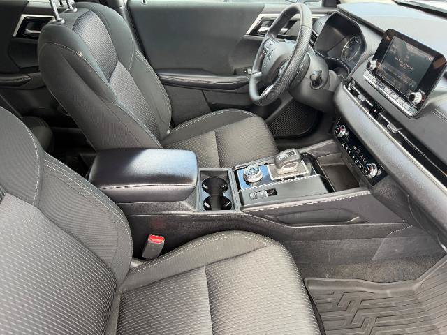 Used 2024 Mitsubishi Outlander ES AWD/4WD image 15
