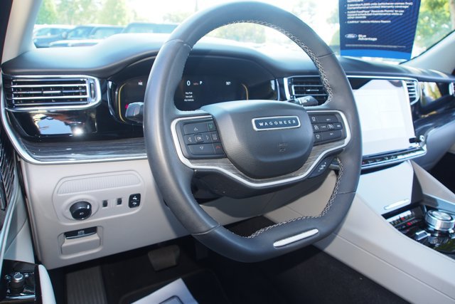 Used 2022 Jeep Wagoneer Series II w/ Premium Group I AWD/4WD image 21