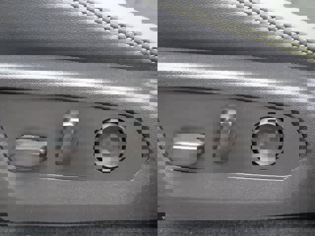 Used 2026 Chevrolet Colorado ZR2 w/ Technology Package image 7