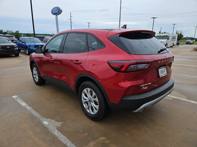 Certified 2025 Ford Escape Active w/ Cold Weather Package AWD/4WD image 3