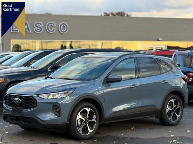 Certified 2025 Ford Escape ST-Line Elite image 1