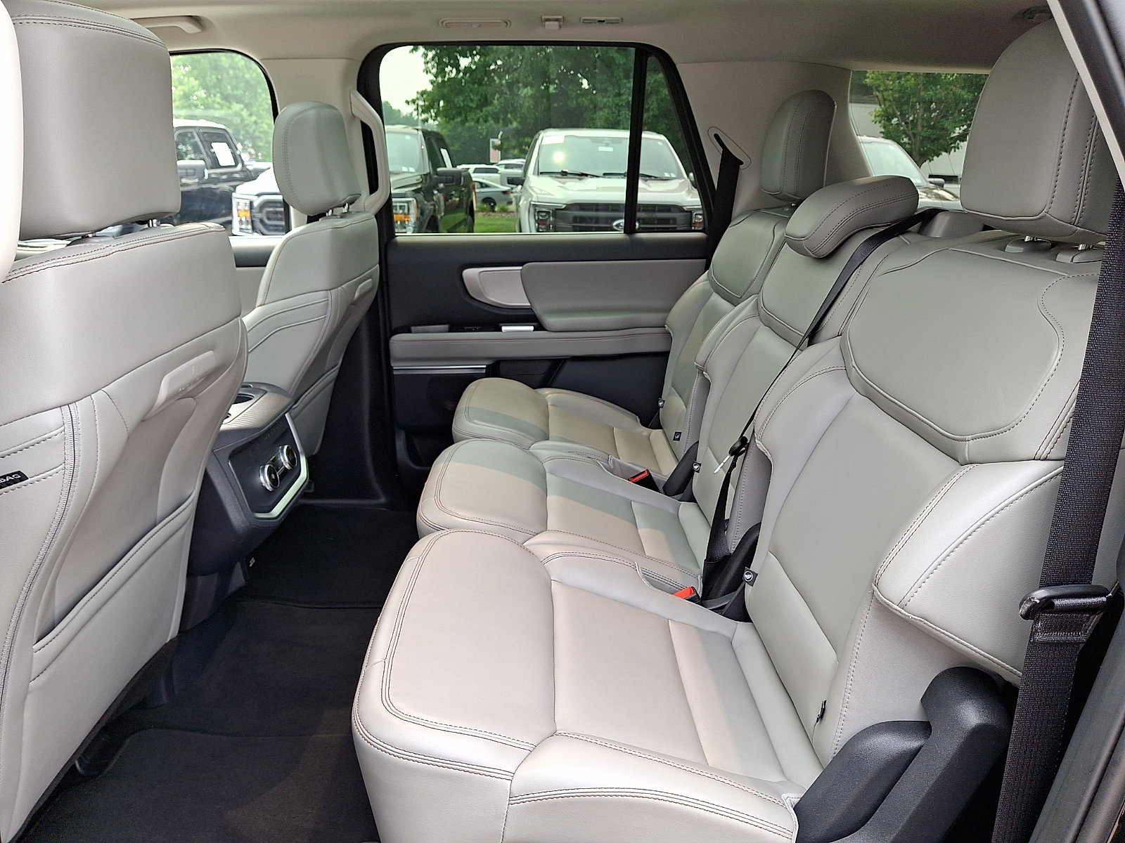 Certified 2025 Ford Expedition Max Active AWD/4WD image 13