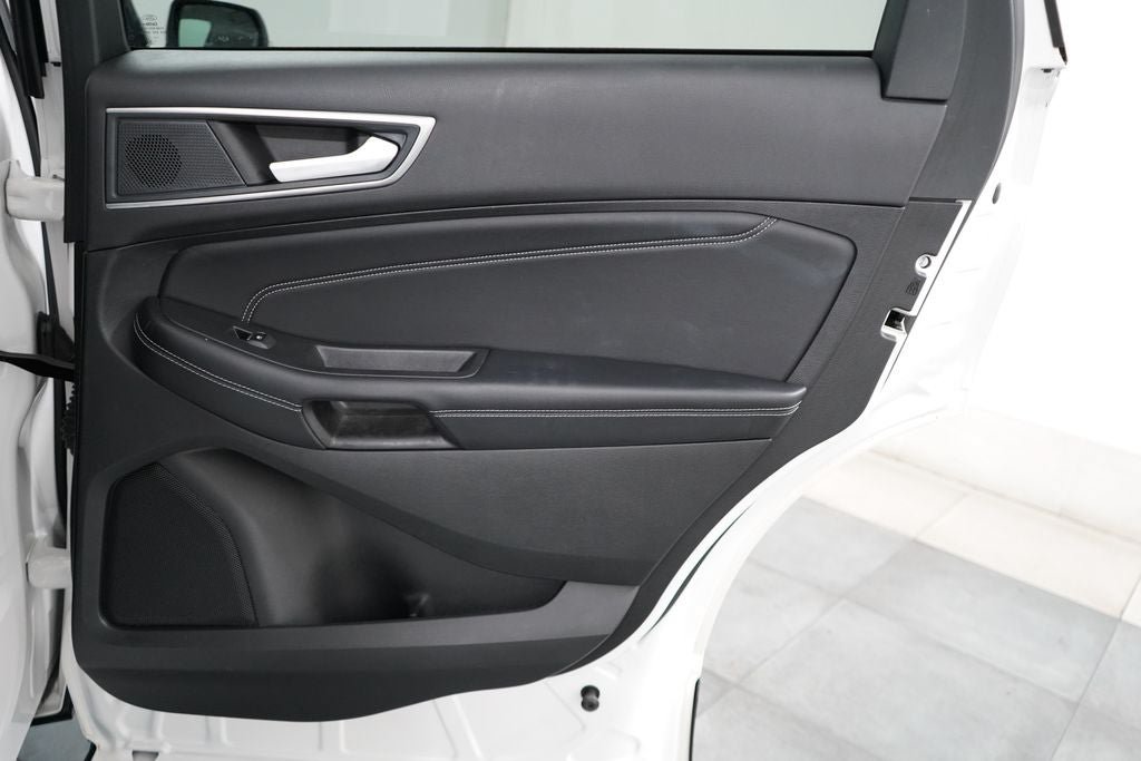 Certified 2023 Ford Edge Titanium AWD/4WD image 29