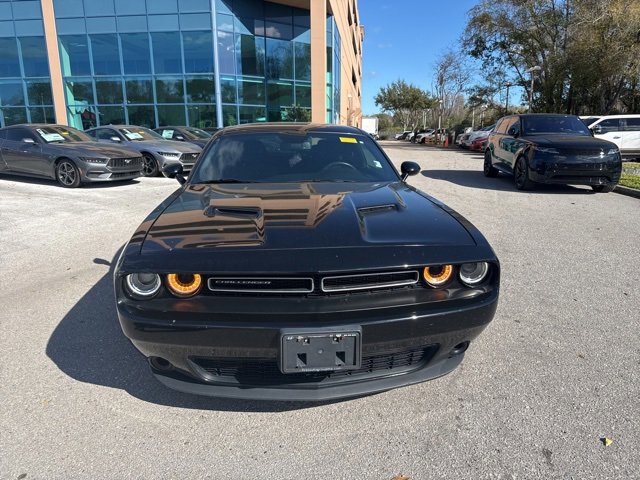 Used 2019 Dodge Challenger SXT image 8