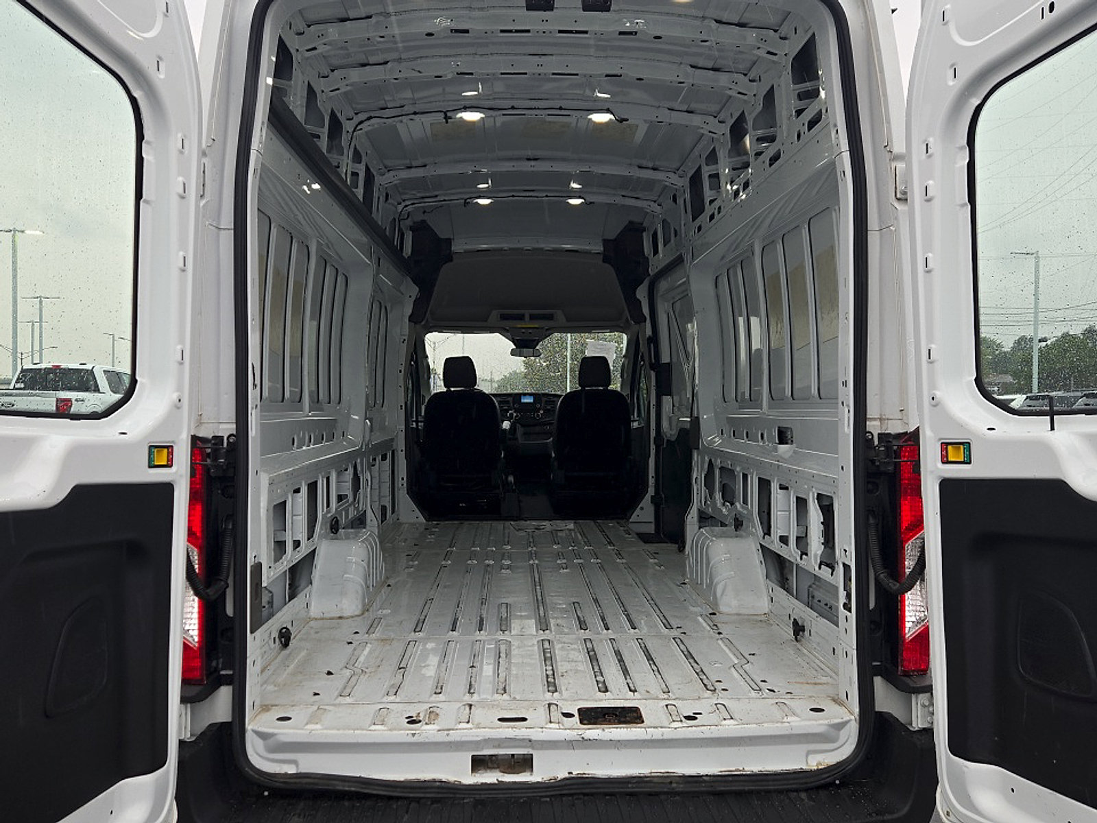Certified 2020 Ford Transit 250 148 High Roof Extended RWD image 21