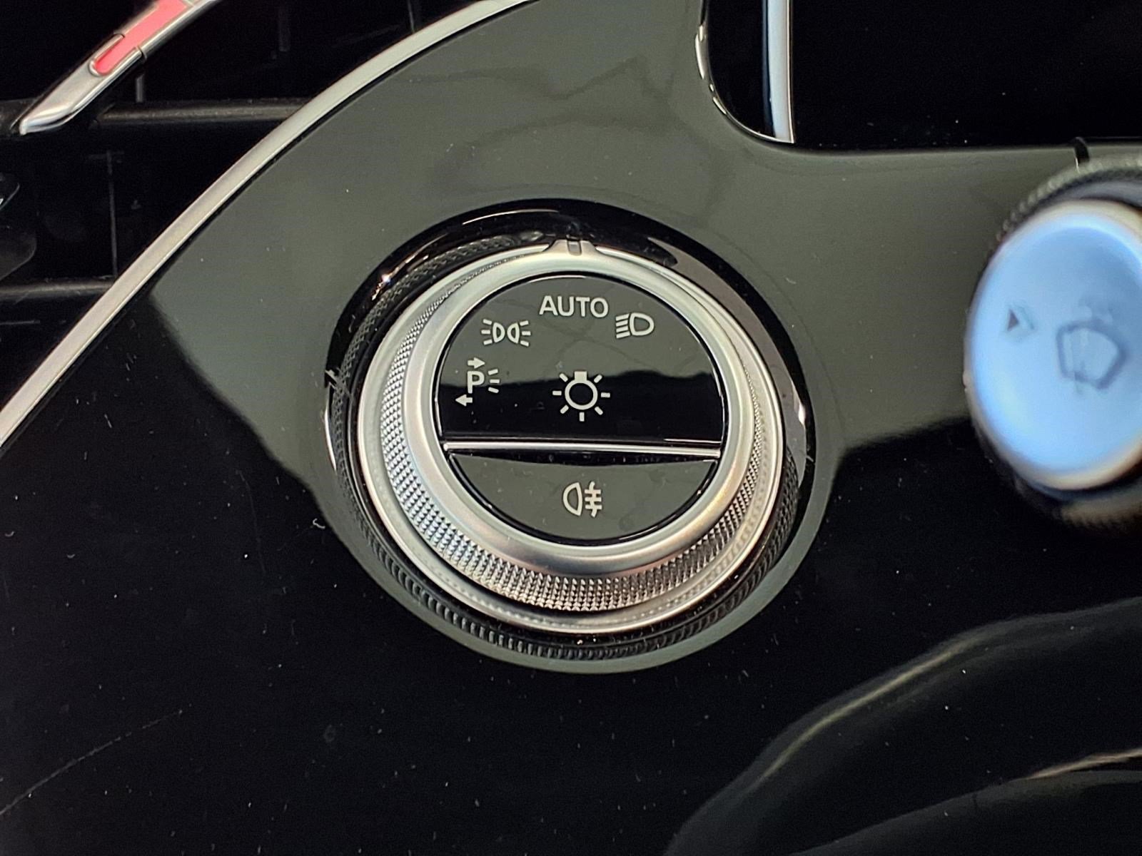 Used 2024 Mercedes-Benz E 350 4MATIC Sedan image 19
