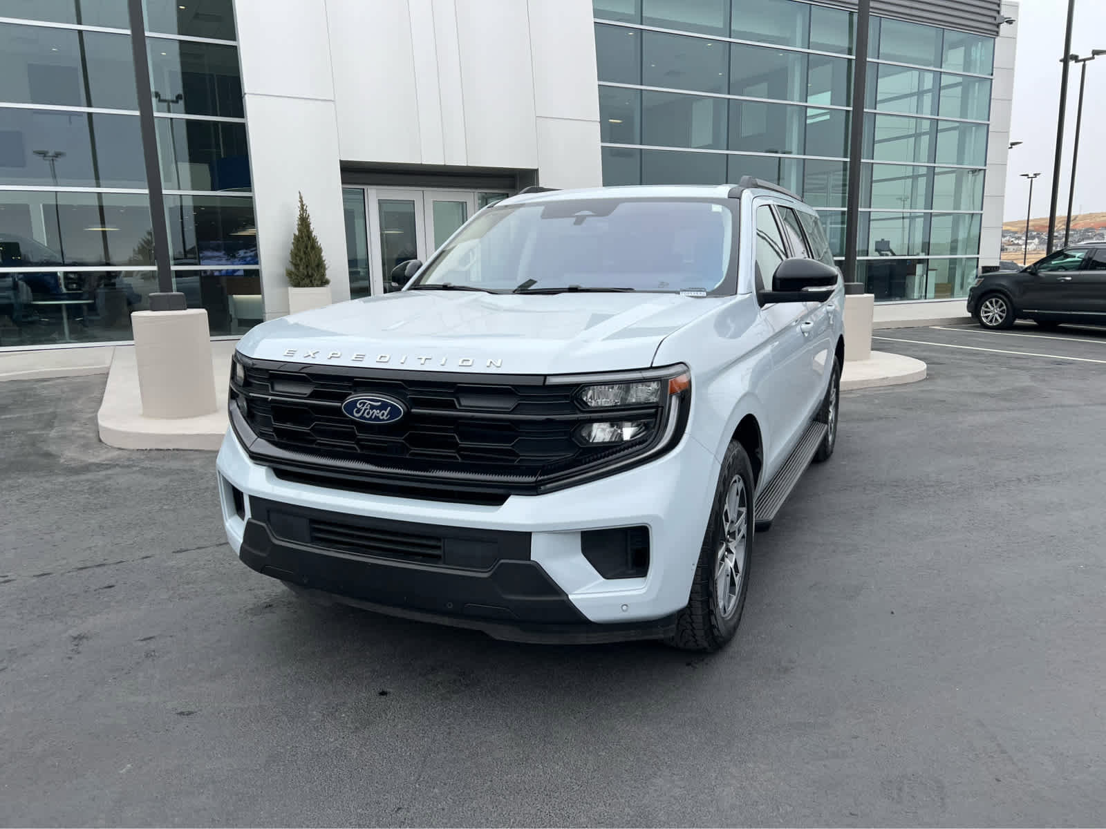 Certified 2025 Ford Expedition Max Active AWD/4WD image 2