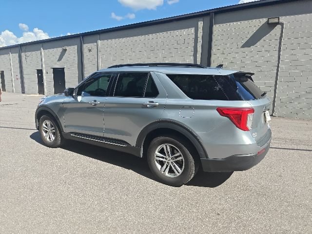 Certified 2023 Ford Explorer XLT RWD image 4