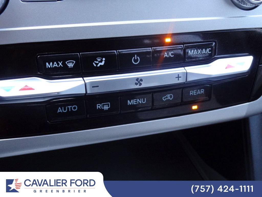 Certified 2022 Ford Explorer XLT w/ Equipment Group 202A RWD image 29