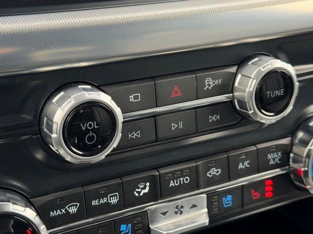 Certified 2025 Ford F150 Lariat w/ Equipment Group 502A High image 26