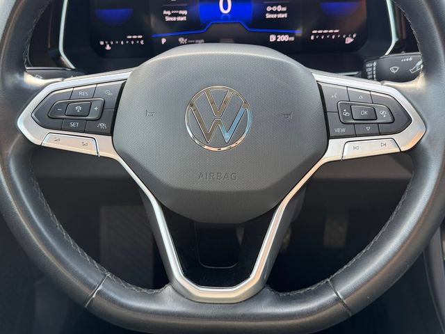 Used 2024 Volkswagen Jetta SE w/ Panoramic Sunroof Package FWD image 28