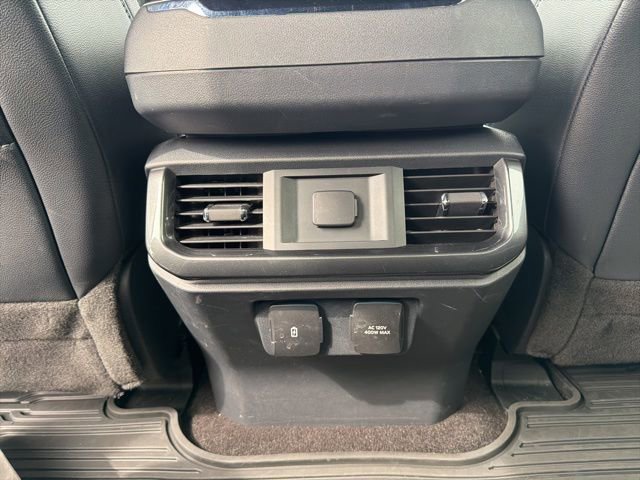 Certified 2022 Ford F150 XLT w/ Equipment Group 302A High image 11