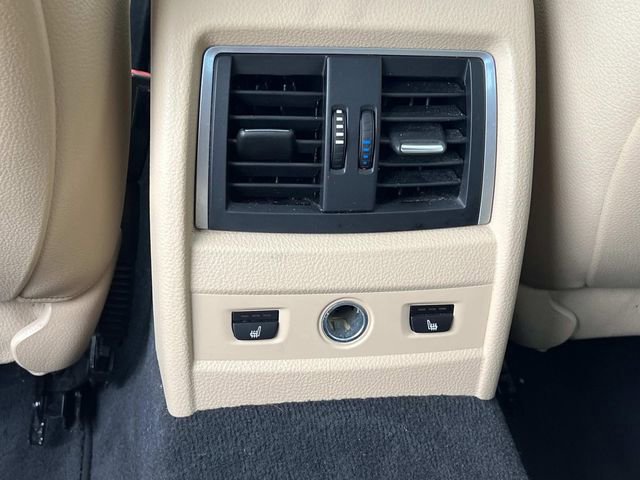 Used 2017 BMW 330i xDrive Sedan image 15