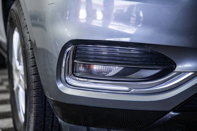 Used 2020 Buick Enclave Essence image 14