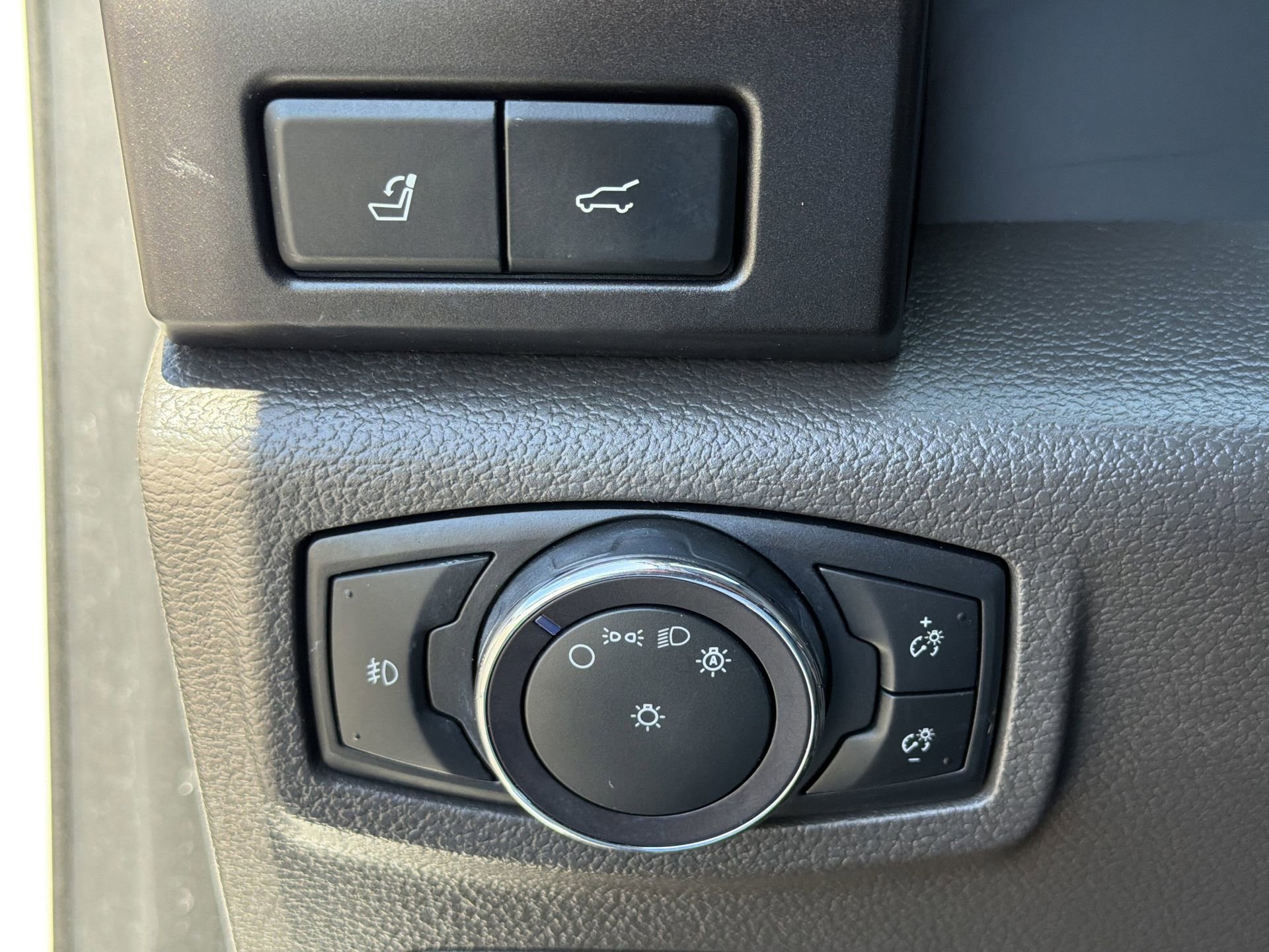 Certified 2021 Ford Expedition Max Limited image 16