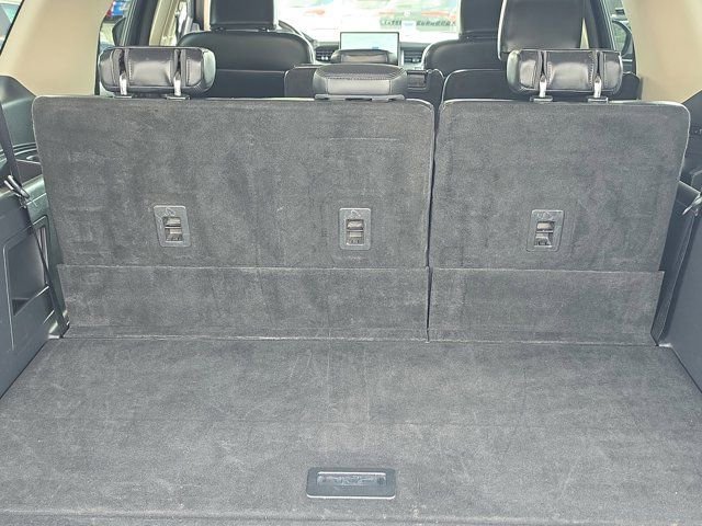 Certified 2024 Ford Expedition Max XLT image 7