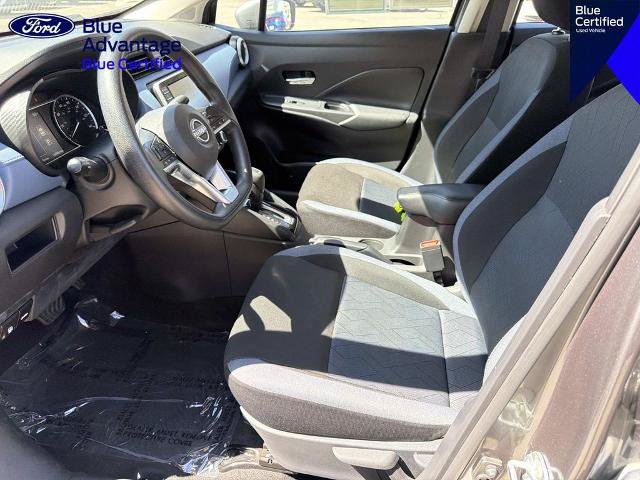 Used 2025 Nissan Versa SV FWD image 17