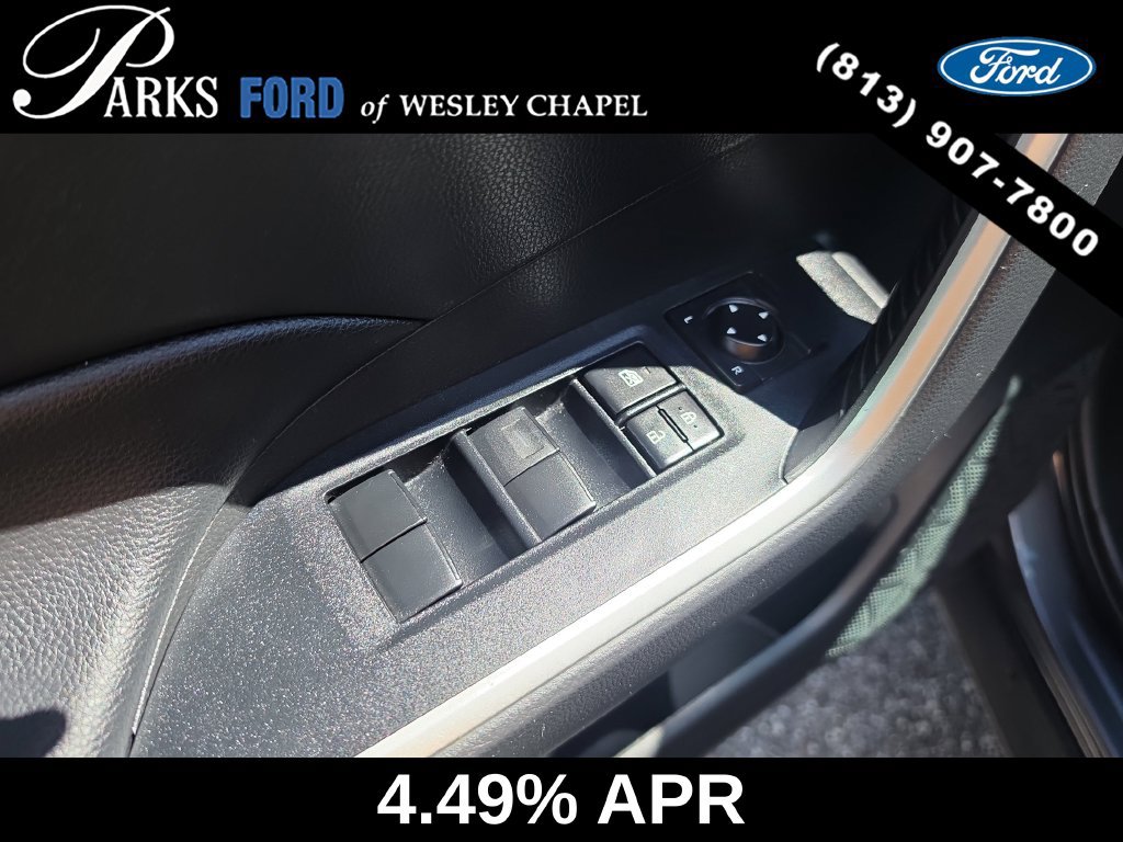Used 2021 Toyota RAV4 LE AWD/4WD image 18