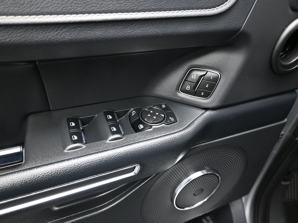 Certified 2023 Ford Expedition Max XLT image 39