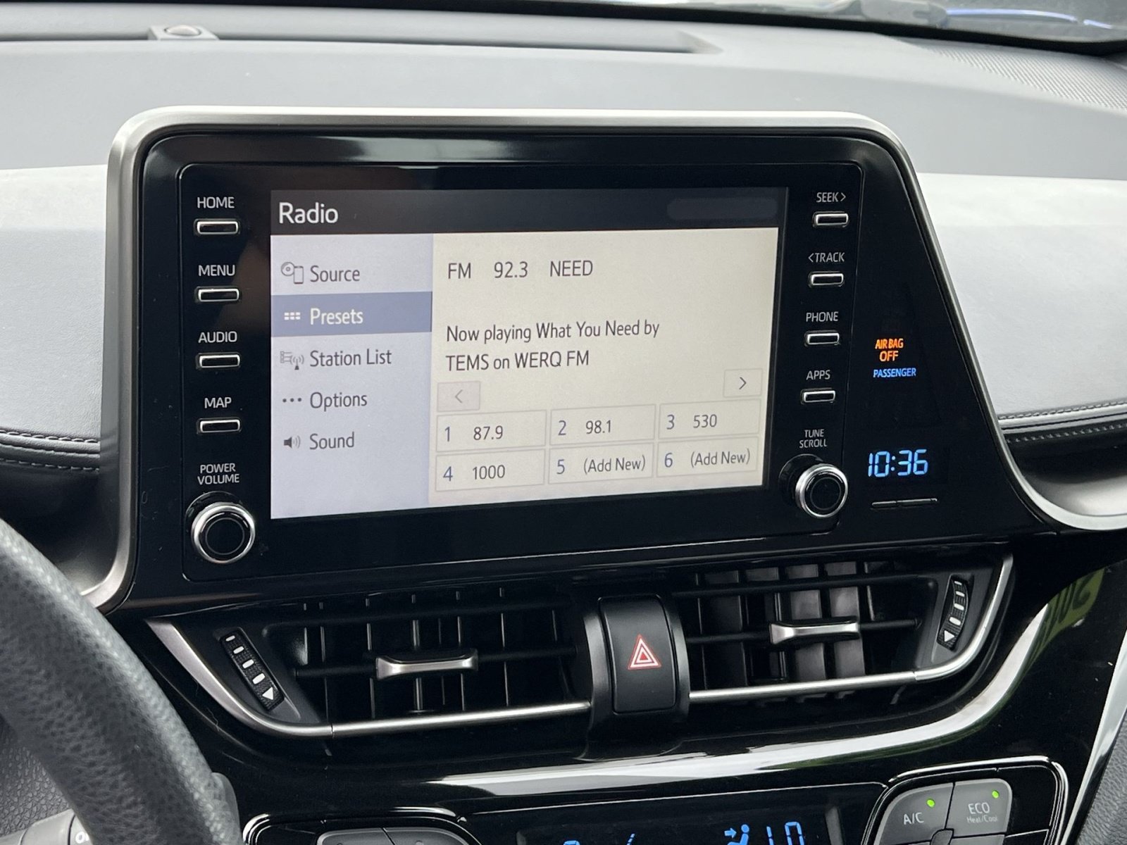 Used 2019 Toyota C-HR LE FWD image 18