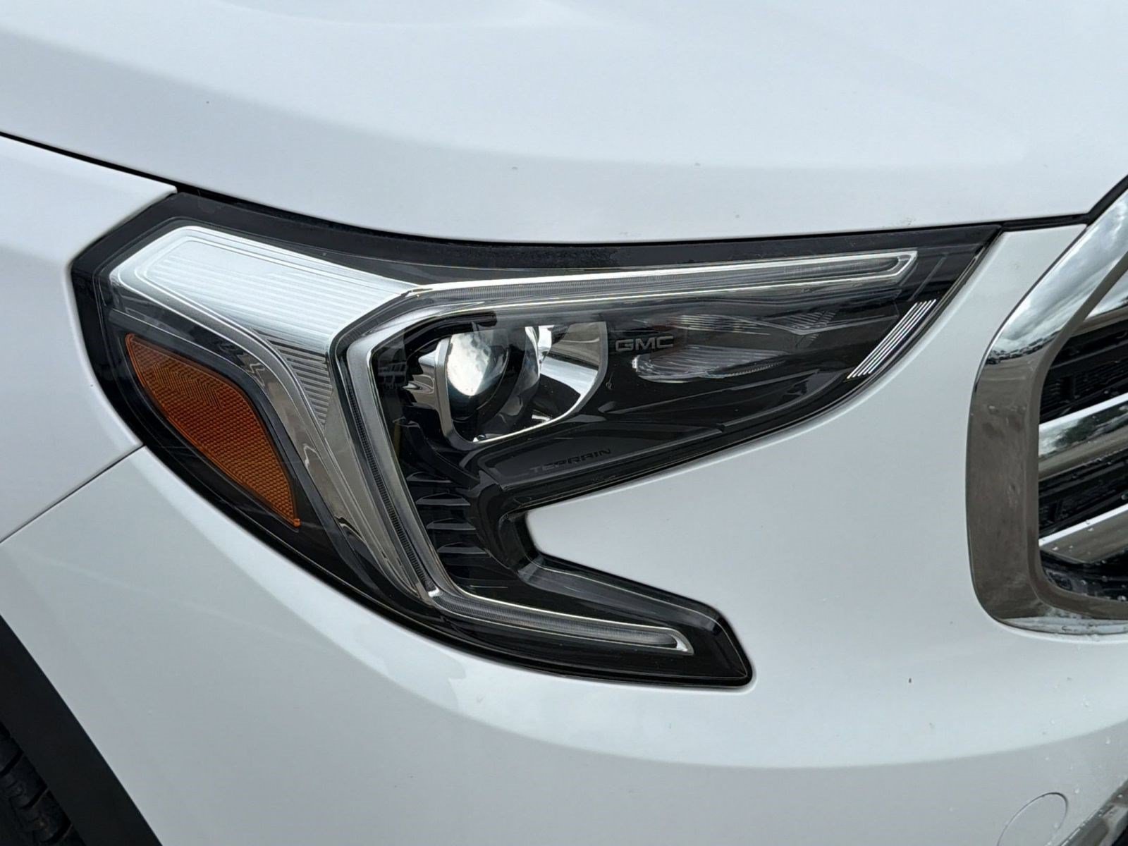 Used 2021 GMC Terrain SLT AWD/4WD image 11
