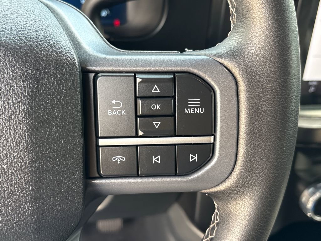 Certified 2025 Ford F250 Lariat w/ Tremor Off-Road Package AWD/4WD image 18