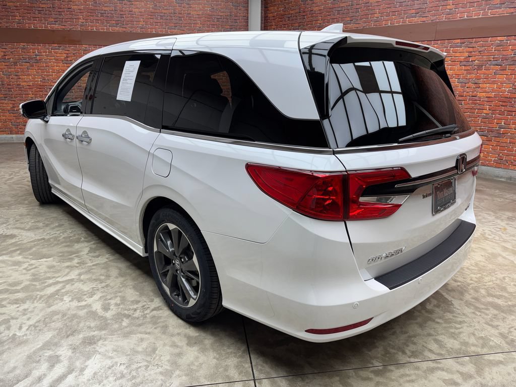 Used 2023 Honda Odyssey Elite video 2