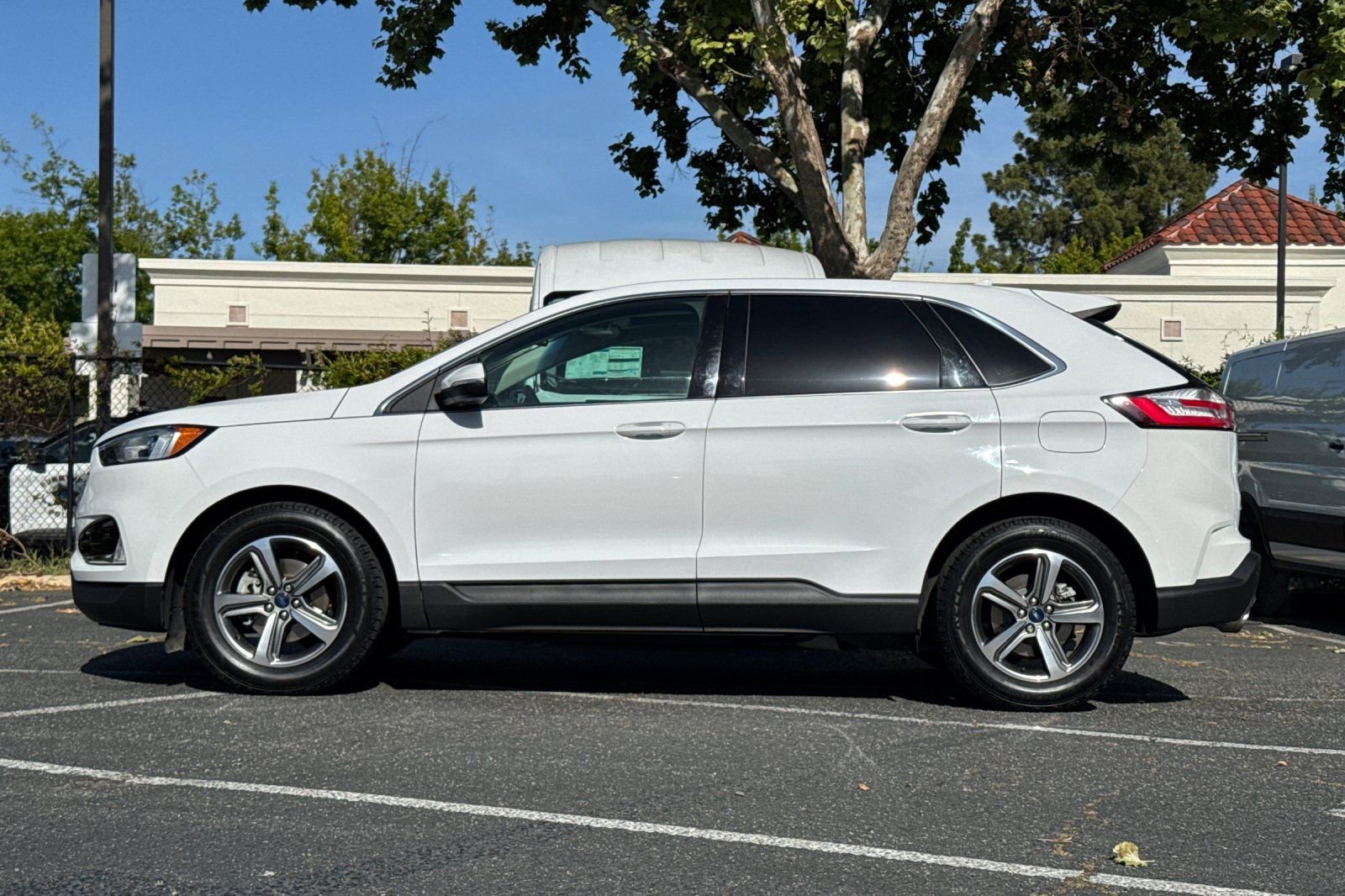Certified 2020 Ford Edge SEL w/ Convenience Package FWD image 8
