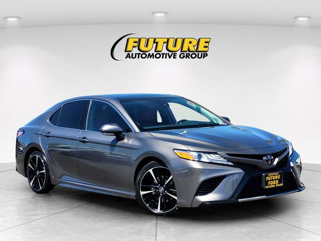 Used 2020 Toyota Camry XSE FWD image 1