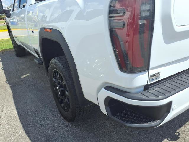 Used 2025 GMC Sierra 2500 AT4 AWD/4WD image 24