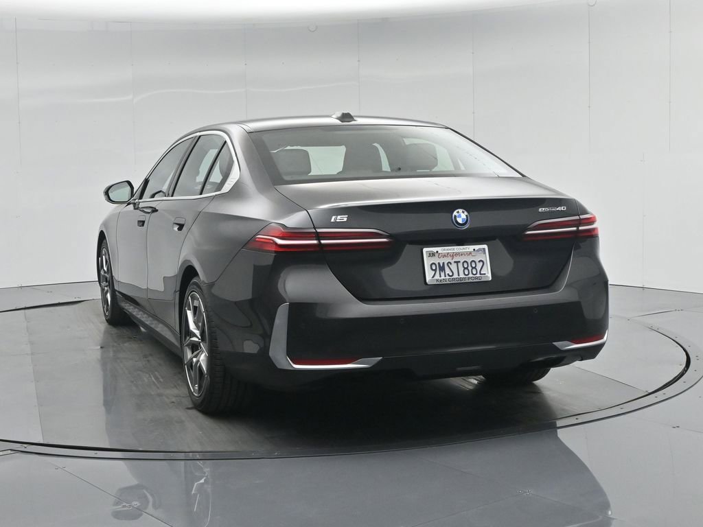 Used 2024 BMW i5 eDrive40i image 33