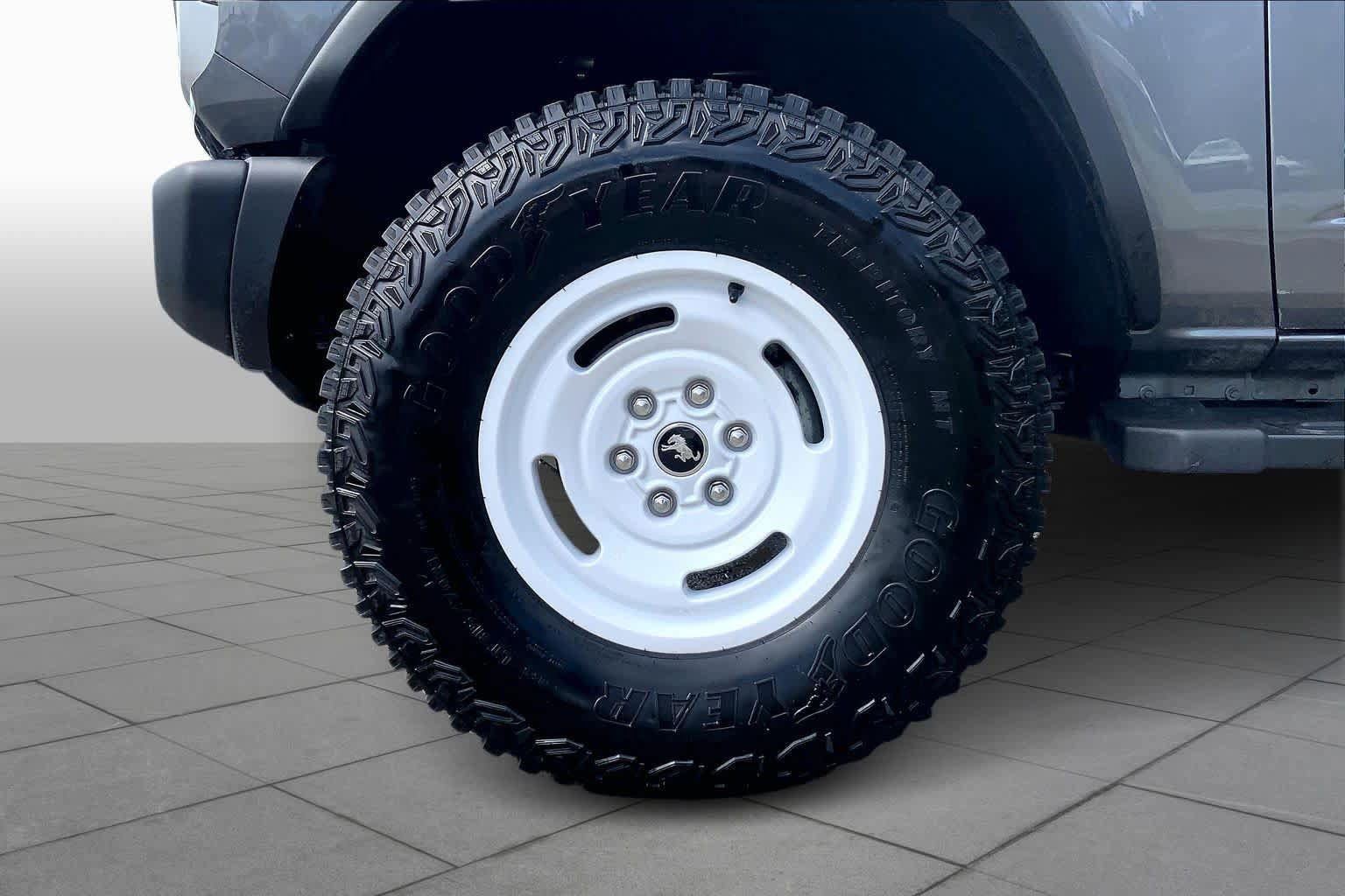 Certified 2023 Ford Bronco Heritage Edition AWD/4WD image 13