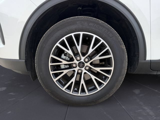 Certified 2025 Ford Escape SE FWD image 14