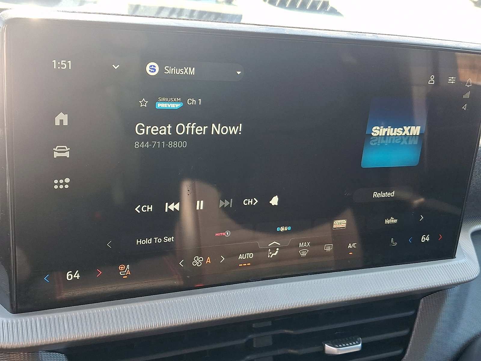 Certified 2025 Ford Explorer ST-Line w/ Premium Package image 19