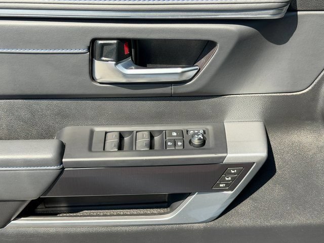 Used 2023 Toyota Sequoia Platinum AWD/4WD image 27