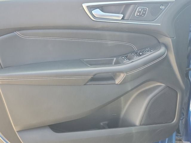 Certified 2024 Ford Edge Titanium AWD/4WD image 24