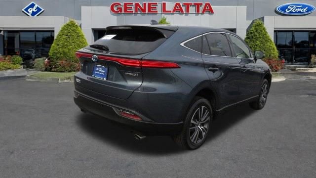 Used 2022 Toyota Venza LE image 5