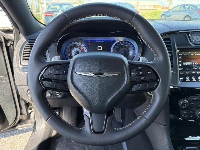 Used 2022 Chrysler 300 S image 9