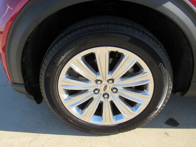 Certified 2022 Ford Explorer Limited w/ Equipment Group 301A AWD/4WD image 11