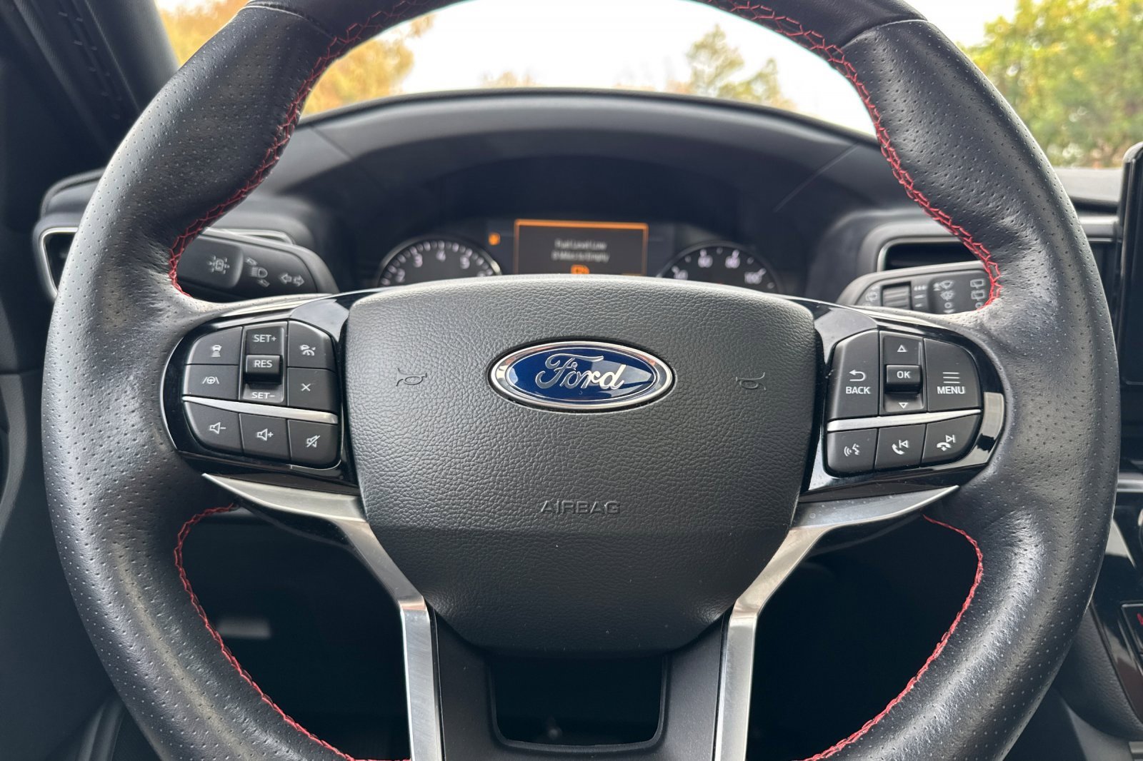 Certified 2022 Ford Explorer ST-Line w/ Class IV Trailer Tow Package image 26