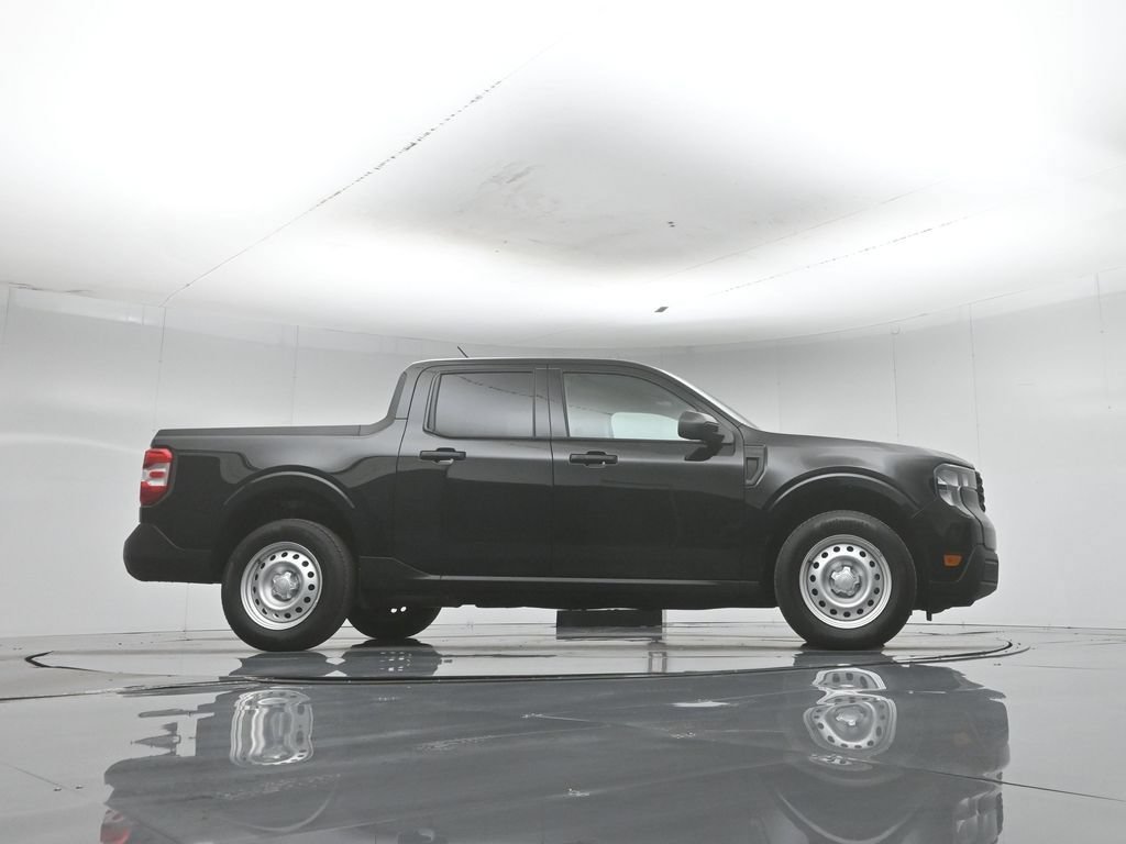 Certified 2025 Ford Maverick XL FWD image 49