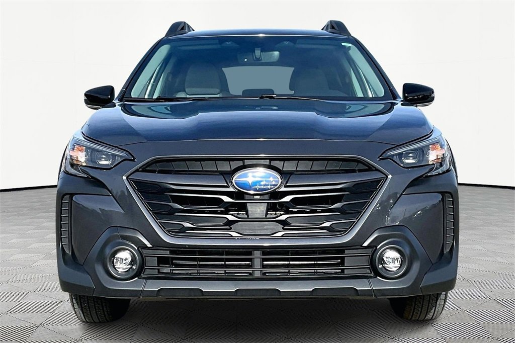 Used 2025 Subaru Outback Premium w/ Popular Package #1A image 3