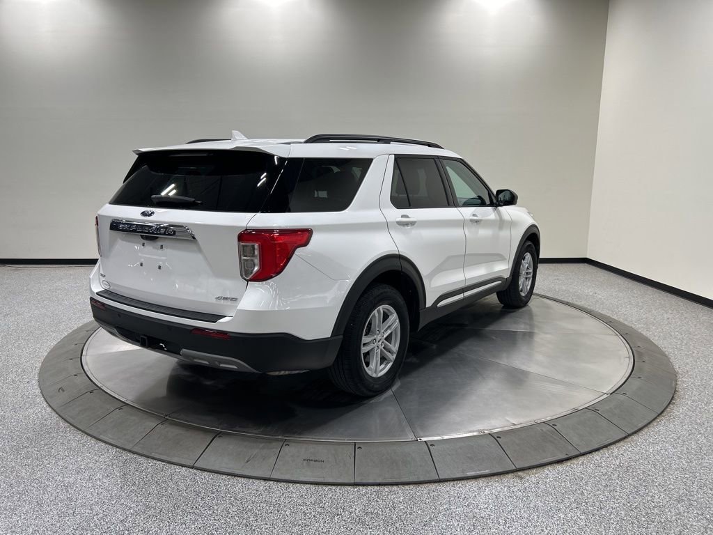 Certified 2024 Ford Explorer XLT w/ Equipment Group 202A AWD/4WD image 7
